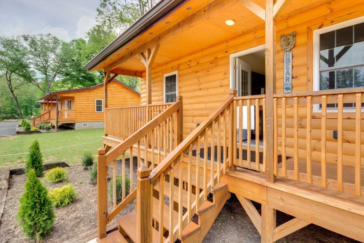 Bears Den Cabin With Porch About 5 Mi To Bryson City! Exterior photo